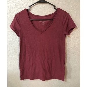Aéropostale V-Neck Tee